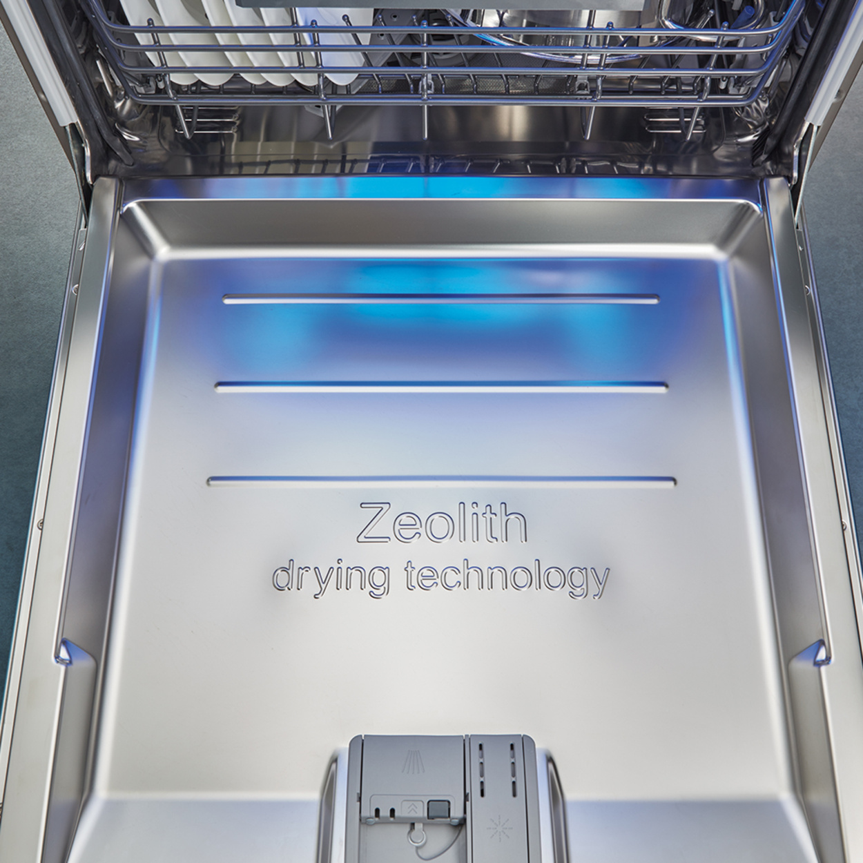 Zeolith Trocknen – Für glänzende Spülergebnisse bei Elektro Hufnagel in Roding